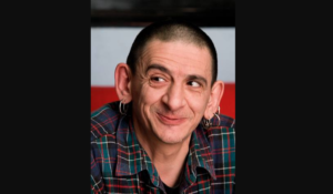 Detienen a ex vocalista de La Polla Records por insultar a la policía en un concierto