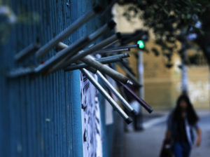 Tres mensajes desde la toma feminista del Liceo 1 a los transeúntes sobre el trato de la sociedad chilena a la mujer