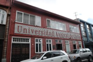 Justicia revoca despido de profesor de U. Austral sancionado por acoso sexual