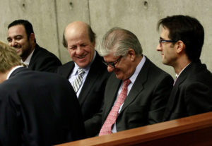 Caso Penta: Carlos Délano y Carlos Lavín no quieren pagar multa de 1.700 millones al SII