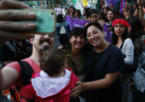 Feministas chilenas piden a Argentina aprobar aborto: “Es optar entre la clandestinidad o el derecho a la salud”
