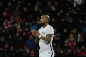 Arturo Vidal le explica a los argentinos por qué Messi da bote en el Mundial