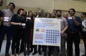 Brutal: economista calcula cuánto realmente debería ganar un parlamentario en Chile