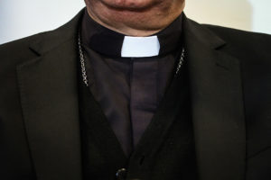 Obispado de Temuco: tres sacerdotes sancionados por abusos a menores