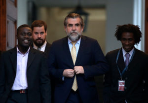 Rodrigo Ubilla celebra decisión del Tribunal Constitucional de respaldar visa para haitianos