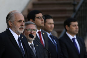 Jorge Abbot apunta a 