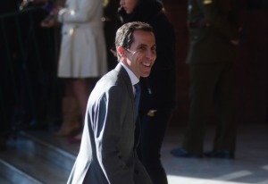 Alcalde de Santiago anuncia que expulsará a responsables de incendio en Liceo Amunátegui