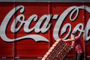 Chilenos redujeron un 21, 6% el consumo de bebidas azucaradas tras alza impositiva