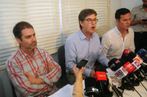 Jorge Abbott se reunió con víctimas de Karadima y se compromete a 