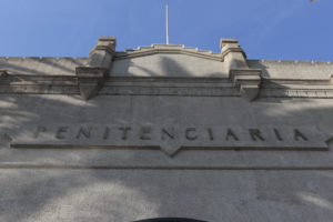 Gendarmería confirma caso de meningitis bacteriana en ex Penitenciaría