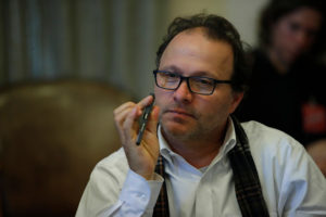 Senador PS acusa que Estatuto Laboral para Jóvenes 