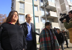 Viviendas sociales en Las Condes: ministro Monckeberg critica a Kast por tildar a Lavín de populista