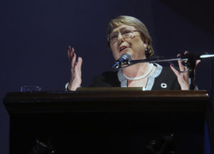 Michelle Bachelet repudió ataque en marcha pro aborto: 