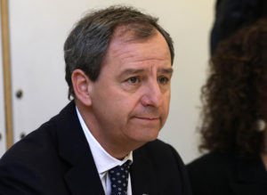 Gerardo Varela descarta renunciar al Mineduc: 