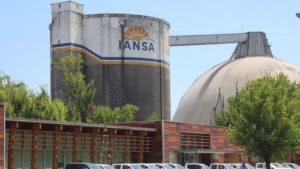 Minagri pide eliminar impuesto verde a Iansa para evitar cierre de planta en Linares