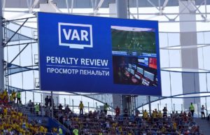 Esto le costaría a la ANFP la implementación del VAR en el torneo nacional