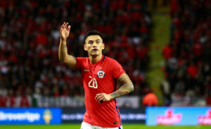 Charles Aránguiz es reconocido como el mejor volante de la Bundesliga