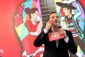 Julián Elfenbein es internado de urgencia tras sufrir ataque cardíaco