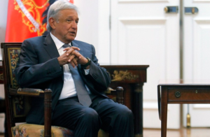 López Obrador hace historia y lleva a la izquierda a la presidencia en México