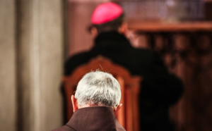 Papa ordena reclusión de cardenal de Washington por abusos sexuales