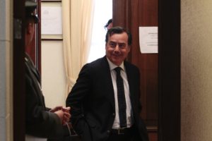 Diputado Urrutia sale en defensa de Paty Maldonado por rebelión en Mega: 