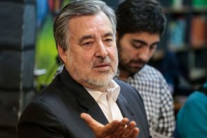 Guillier funa las cuentas de Twitter de Intendencias que criticaron a la oposición por Salario Mínimo