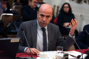 Fin a la teleserie en Contraloría: Jorge Bermúdez cesa de su cargo a subcontralora que no quería renunciar