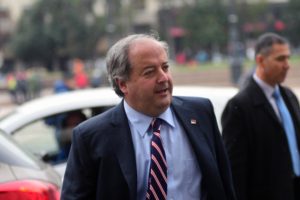 Ministro Monckeberg se muestra a favor de bajar dieta parlamentaria: 