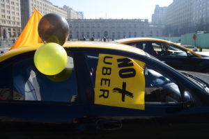 Taxista muere en confuso incidente con supuesto conductor Uber
