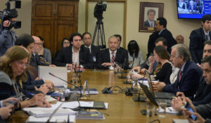 Comisión de Salud no discutió proyecto de eutanasia por falta de tiempo: parlamentario RN se negó a extender la sesión