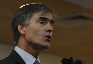 La pelea entre el ministro Valente y Alvaro Elizalde por 