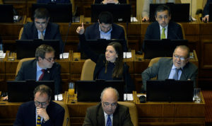 Cámara de Diputados rechaza proyecto de Camila Flores de reponer la pena de muerte