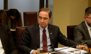 Hernán Larraín y situación de Javiera Blanco en el CDE: 