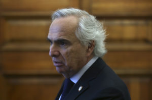 Andrés Chadwick alza la voz contra la oposición y la UDI por acusación contra jueces