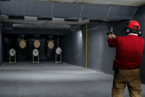 Diputados UDI defienden programa de disparos en La Reina