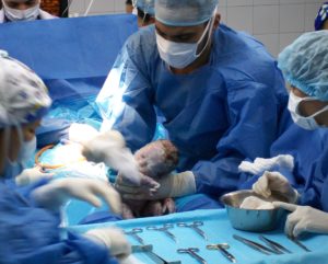 Ministerio de Salud emitirá norma para protocolizar los distintos tipos de partos