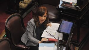Encuentran carta de José de San Martín a Bernardo O'Higgins en allanamientos a propiedades de Cristina Fernández