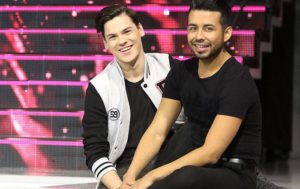 CNTV registra más de 20 denuncias contra Rojo por mostrar a pareja homosexual