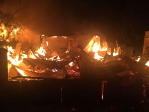 Todo lo que se sabe sobre el incendio que mató a 10 personas en hogar de ancianos