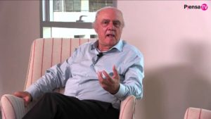 Agustín Squella por Rojas: 