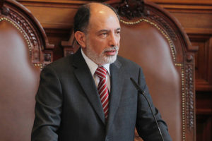 Presidente (s) de la Suprema: el Congreso no puede revisar los fundamentos de los fallos