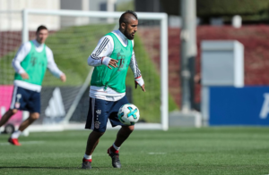 DT de Barcelona elogia a Vidal y su 