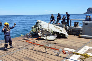 Fisco deberá pagar millonaria indemnización a familia de víctima de accidente aéreo en Juan Fernández