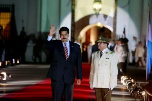 Maduro dispara: Gobierno de Piñera 