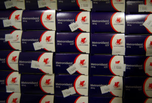 Proponen que el Estado fabrique medicamentos para detener el aumento desregulado de sus precios