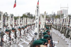 Canal 13 dispara contra TVN: 