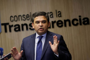 Consejo para la Transparencia llama a Correos de Chile a aclarar medidas tras filtración de datos
