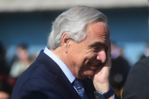 VIDEO | Ministro Chadwick hizo lo posible en la pista bailando rancheras