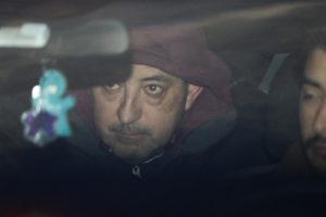 Justicia revoca prisión preventiva del ex canciller del arzobispado de Santiago