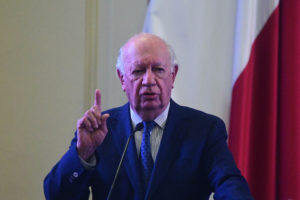 Ricardo Lagos abordó disputas entre el Gobierno y la oposición: 